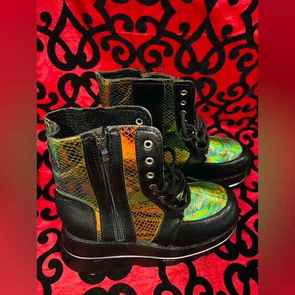 Women’s Platform Chunky Sole Iridescent Boots - Picture 3 of 13
